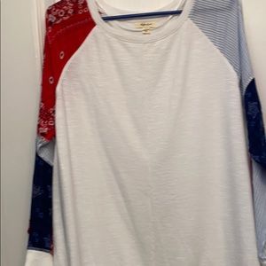 Super Cute Long sleeve thin summer top.
